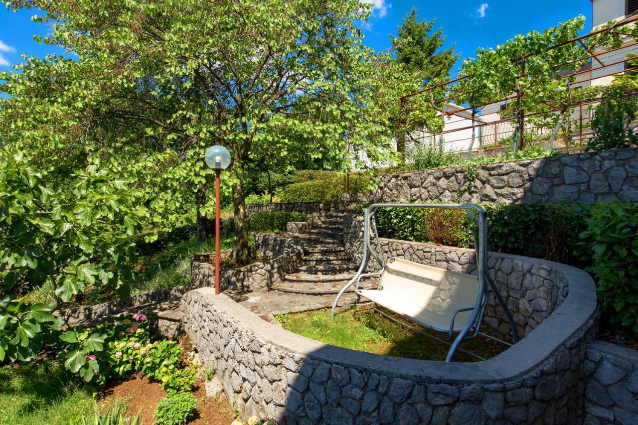 Apartment Magda With A Parking Space And Sea View Fiume Esterno foto