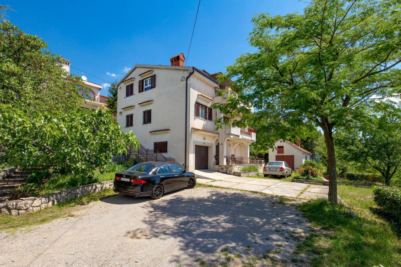 Apartment Magda With A Parking Space And Sea View Fiume Esterno foto